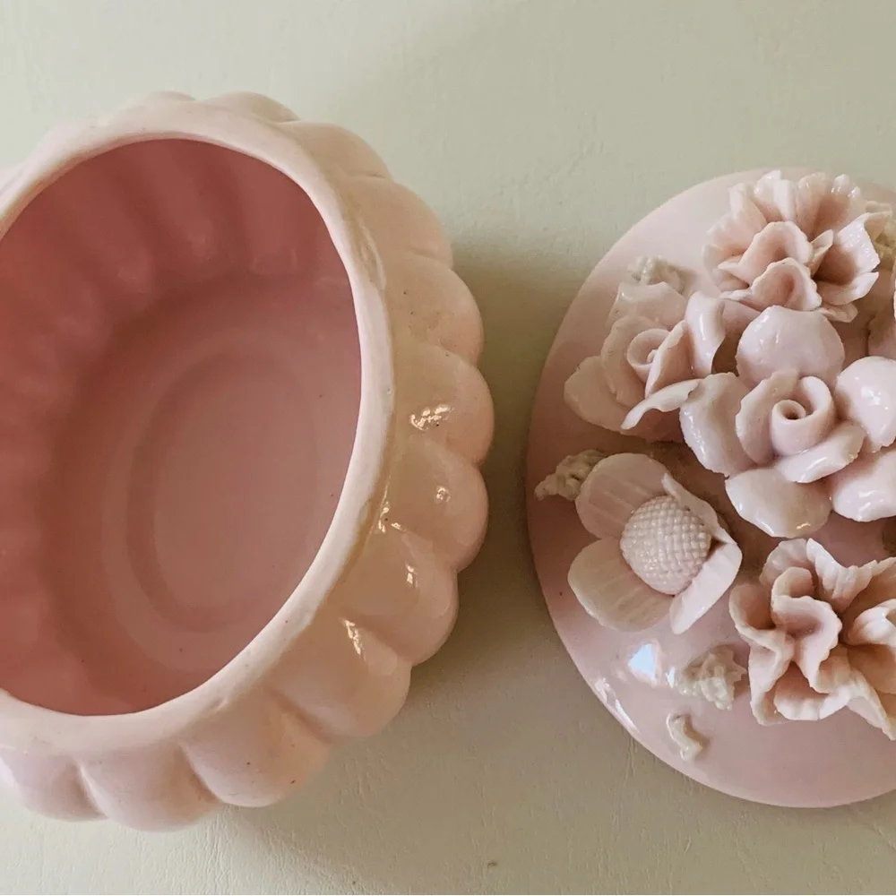 A Lorrie Design box